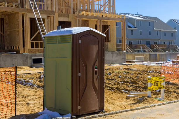 Best Porta potty delivery and setup  in Zionsville, IN